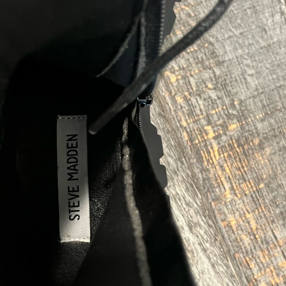 Steve Madden Barricade Boots - Picture 8 of 9